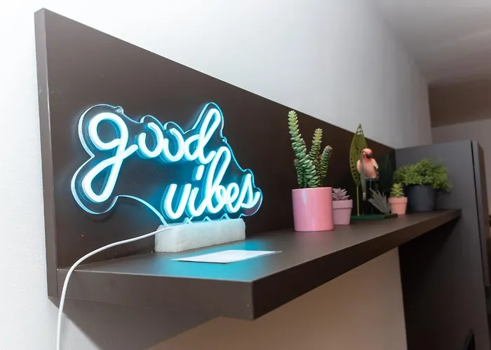 Robertone 14 דירה *