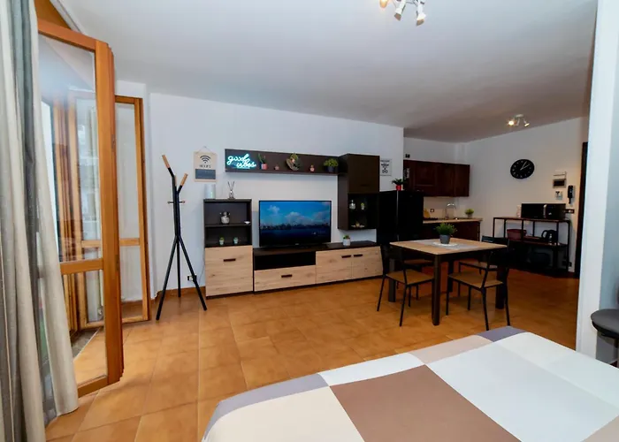 דירה Robertone 14 *